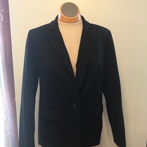 Daisy Fuentes black blazer